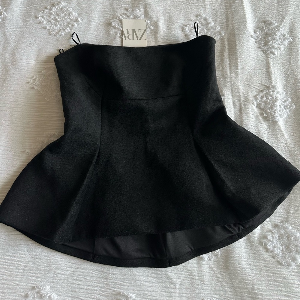 Elegant Black Strapless Peplum Top